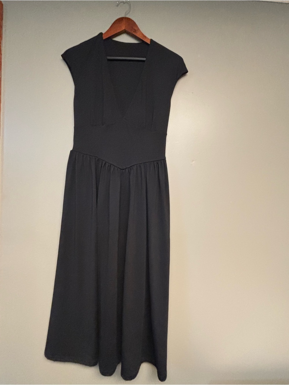 Black V-Neck Maxi Dress with Cap Sleeves